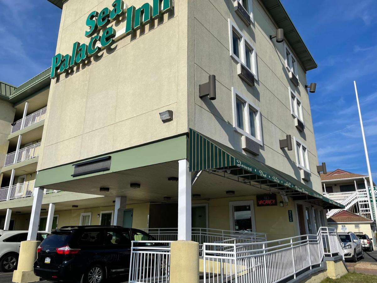 Sea Palace Motel *